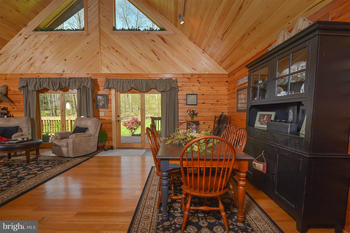 1655 Mayhew Inn Road Oakland, MD 21550 - Photo 13 of 30 Great Room