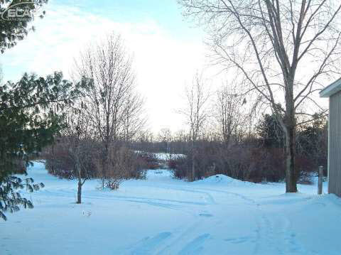9136 Noblet Road Davison, MI 48423 - Photo 3 of 27 20428040-2.JPG