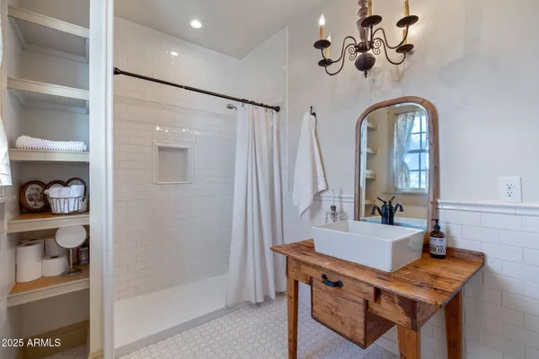 $985,000 | 70 Cr N3077 Vernon Az 85940, Show Low, AZ 85901