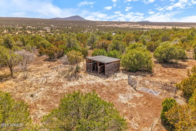 $985,000 | 70 Cr N3077 Vernon Az 85940, Show Low, AZ 85901