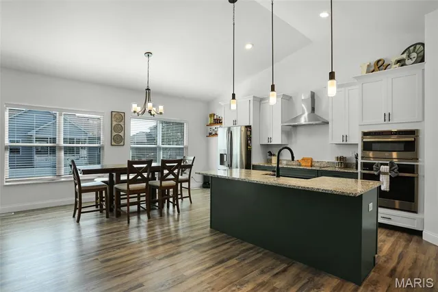 $475,000 | 119 Reagan Drive, Troy, IL 62294