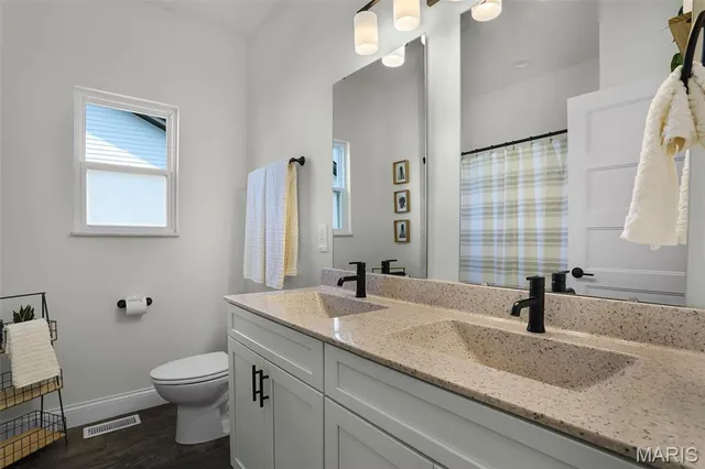 $475,000 | 119 Reagan Drive, Troy, IL 62294