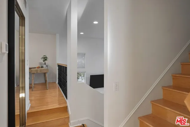 $5,500 | 4371 Troost Avenue, Studio City, CA 91604