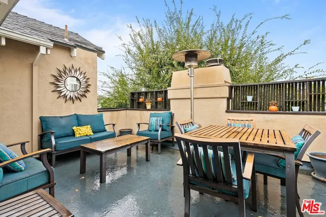 $5,500 | 4371 Troost Avenue, Studio City, CA 91604