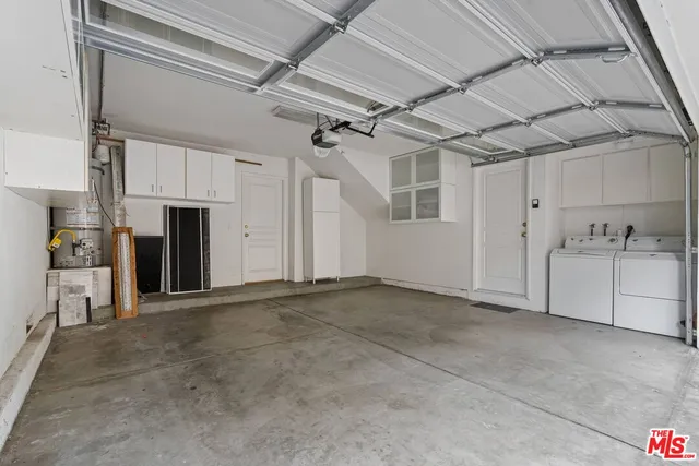 $5,500 | 4371 Troost Avenue, Studio City, CA 91604