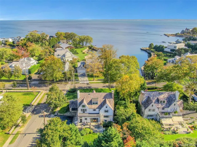 $3,999,999 | 752 Forest Avenue, Rye, NY 10580