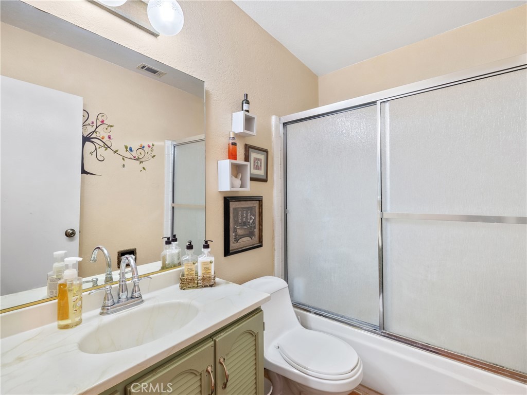 27767 Hummingbird Lane Helendale, CA 92342 - Photo 21 of 34