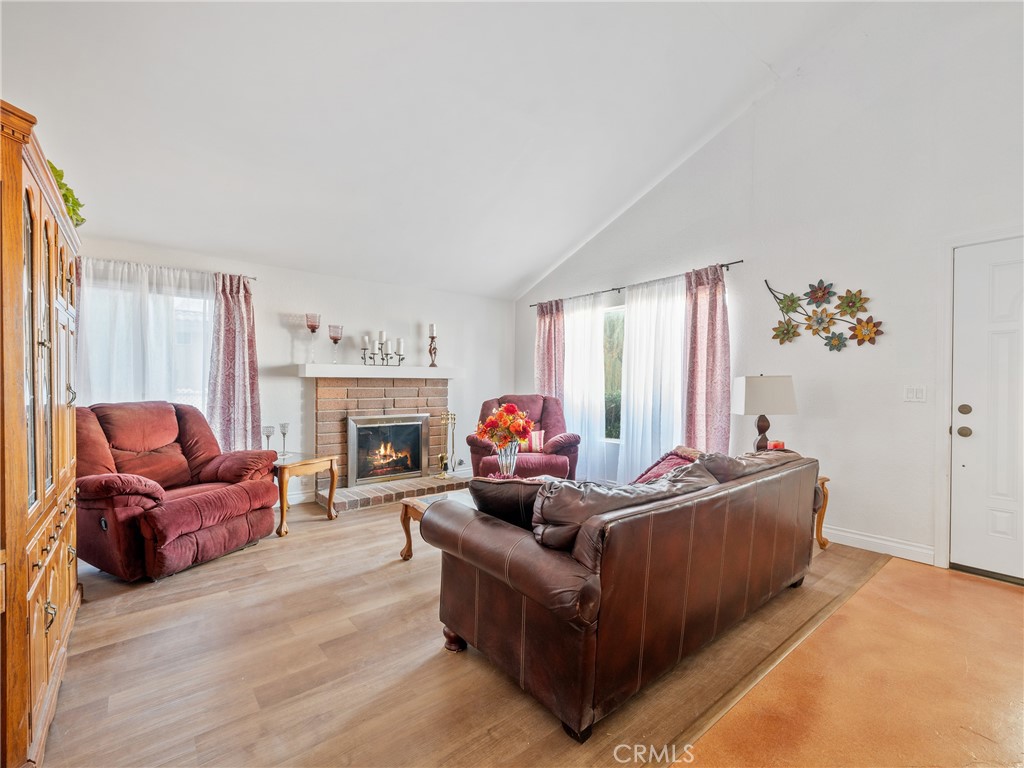 27767 Hummingbird Lane Helendale, CA 92342 - Photo 8 of 34