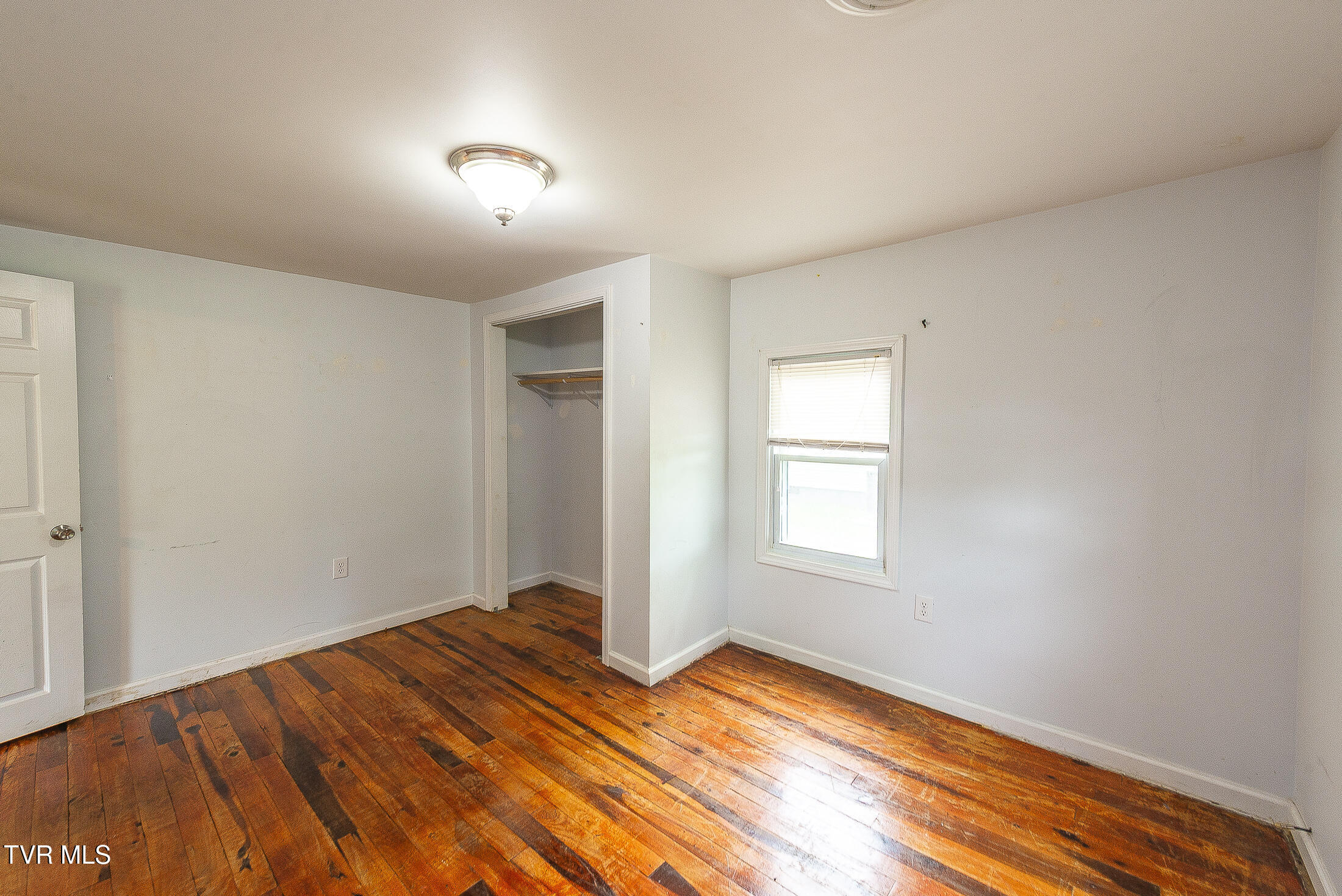 524 Old Beason Well Road Kingsport, TN 37660 - Photo 11 of 22 DSC_0367