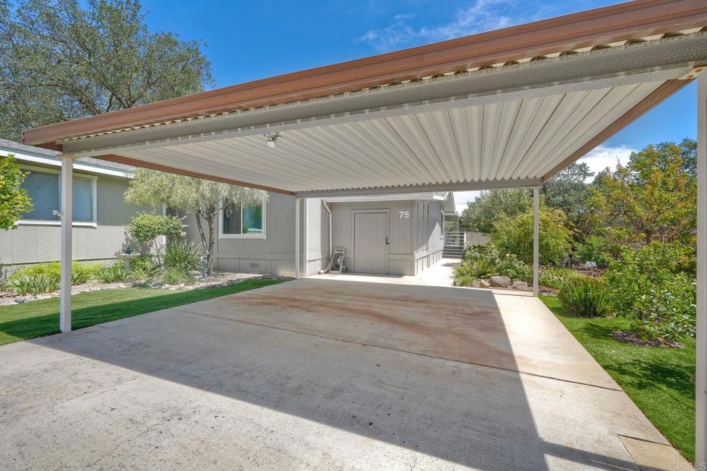 18218 Paradise Mountain Road Valley Center, CA 92082 - Photo 4 of 35