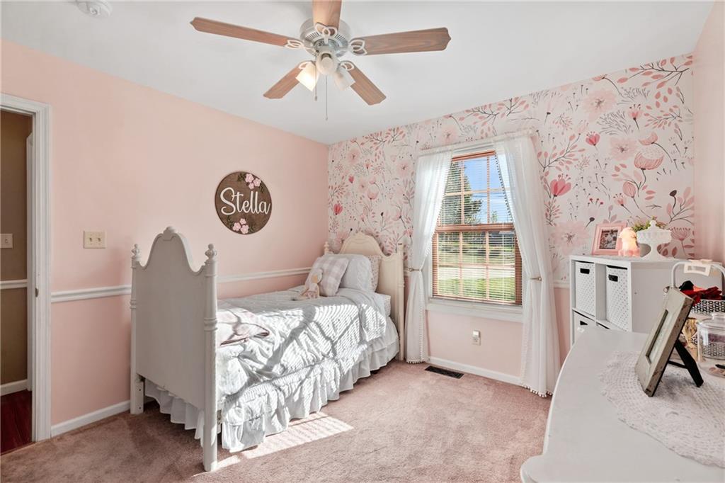 16 South Cowan Road Carnegie, PA 15106 - Photo 20 of 47