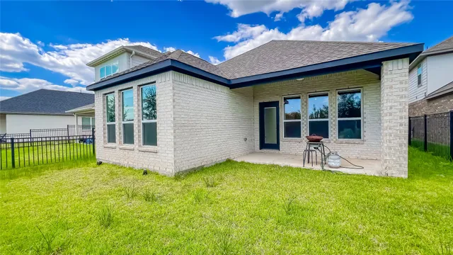 $2,450 | 732 Lake Lacosta Drive, Katy, TX 77493
