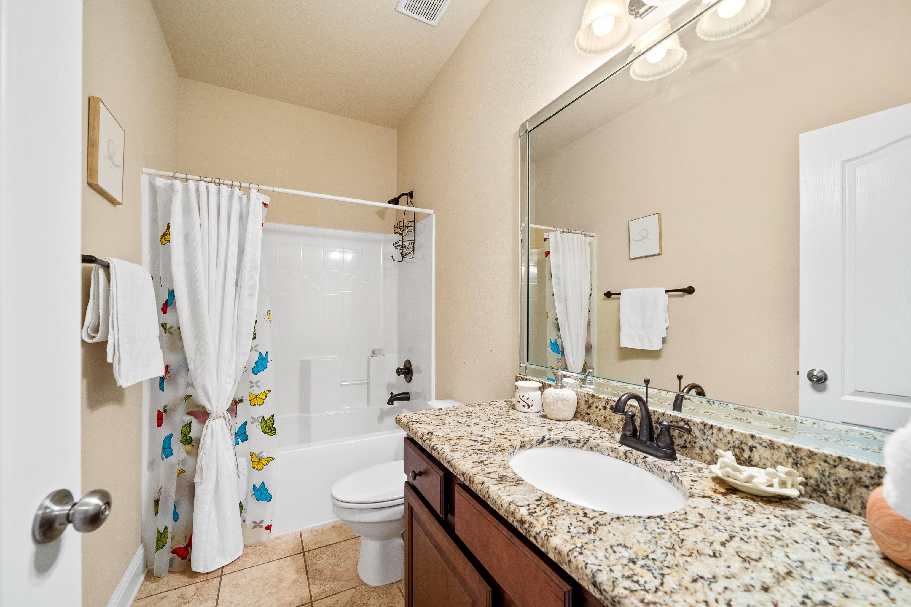 9115 Krystal Ridge Court Daphne, AL 36526 - Photo 4 of 39 Bathroom
