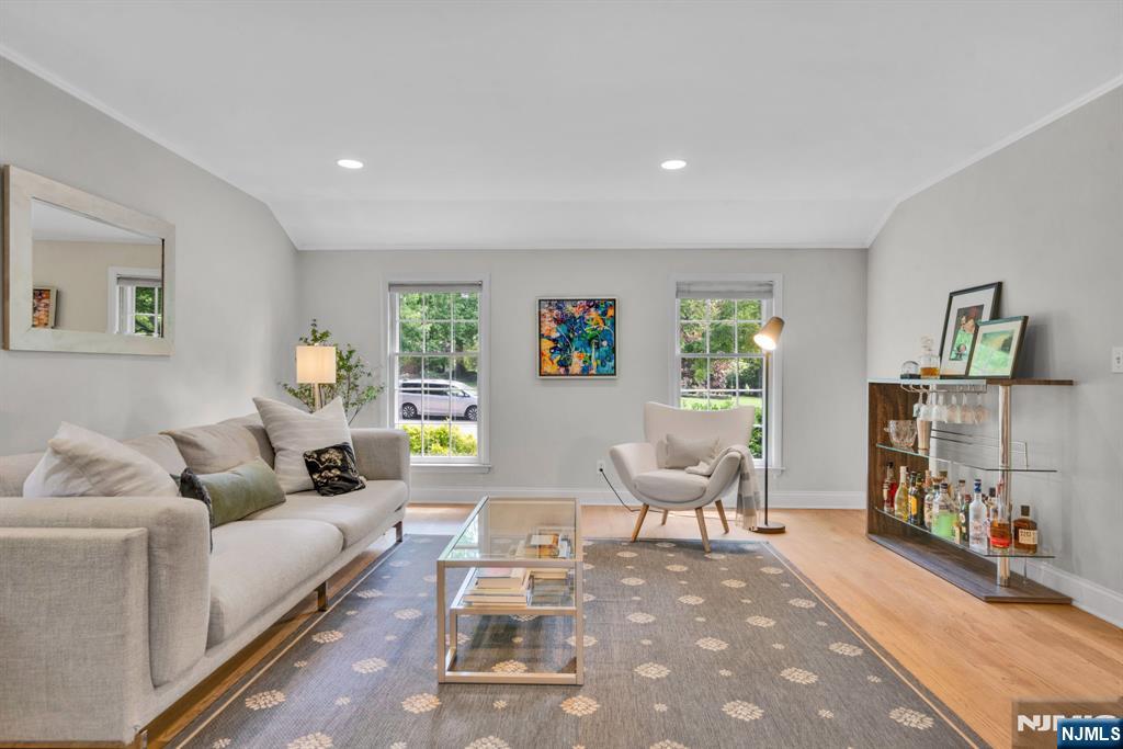 10 Carolina Place Ridgewood, NJ 07450 - Photo 10 of 38