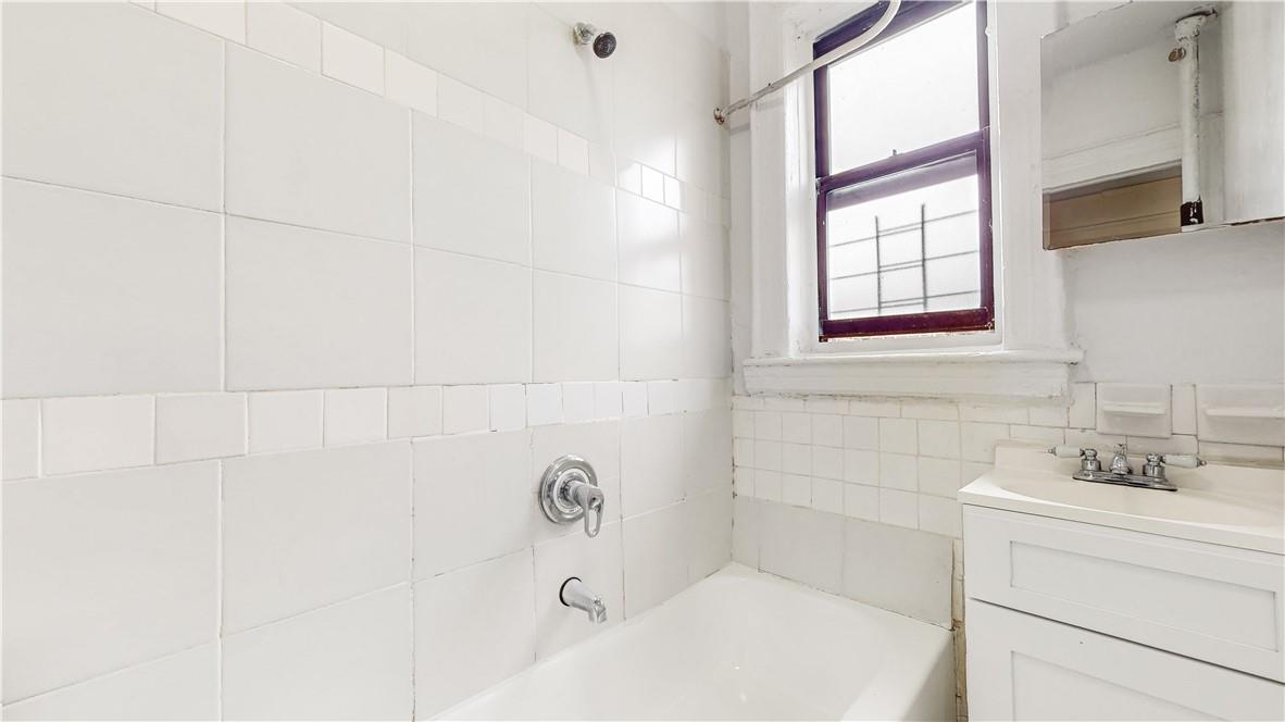 30 Macombs Place, Unit 61 Manhattan, NY 10039 - Photo 16 of 21