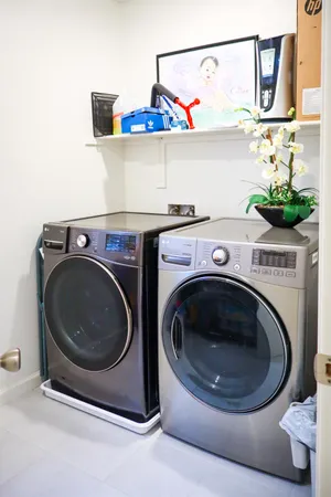 $535,000 | 672 North Apricot Avenue, Fresno, CA 93727