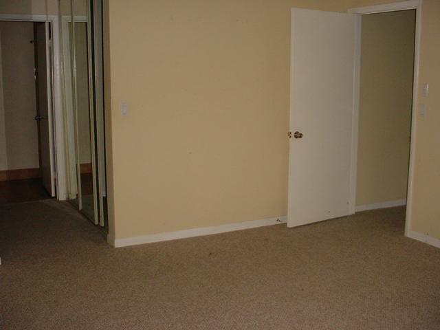 21601 Coronado Avenue Boca Raton, FL 33433 - Photo 6 of 10 a view of a small space