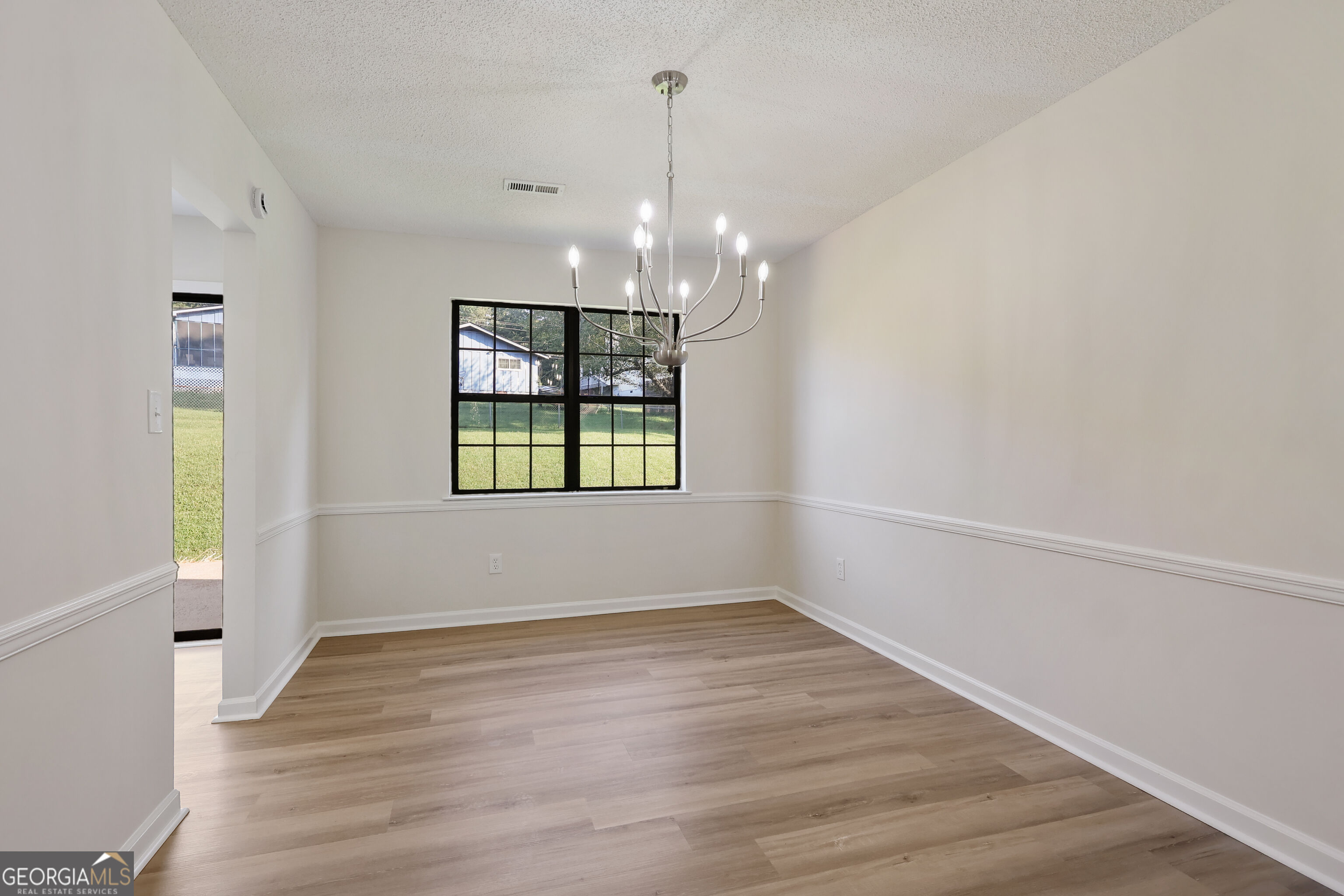 4068 Hunt Way Rex, GA 30273 - Photo 7 of 26 Gallery Image 7