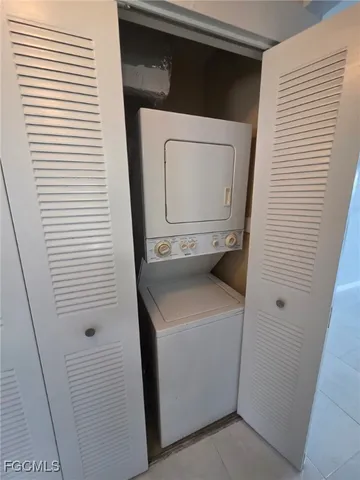 $1,250 | 24 Temple Court, Lehigh Acres, FL 33936