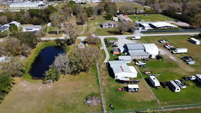 an aerial view of tennis court