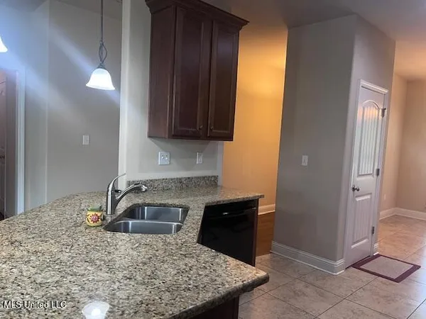 $1,875 | 3840 River Trace Drive, D'Iberville, MS 39540