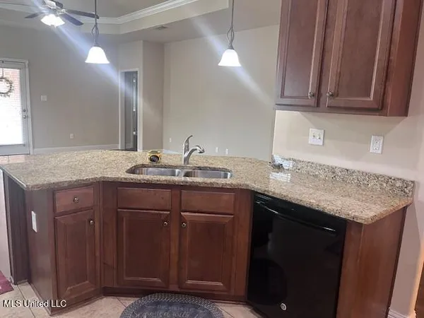 $1,875 | 3840 River Trace Drive, D'Iberville, MS 39540