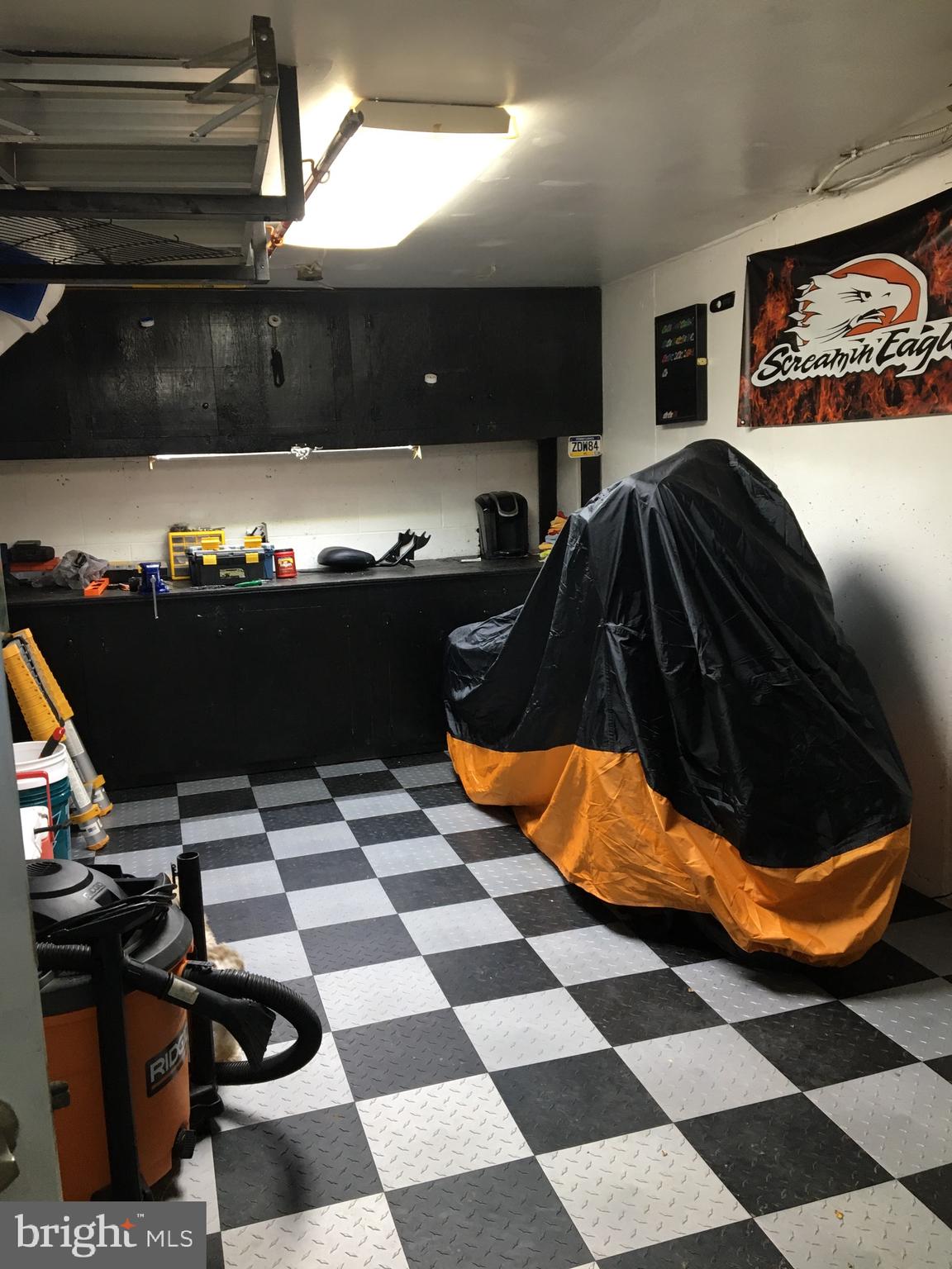 3405 Holyoke Road Philadelphia, PA 19114 - Photo 28 of 51 Garage