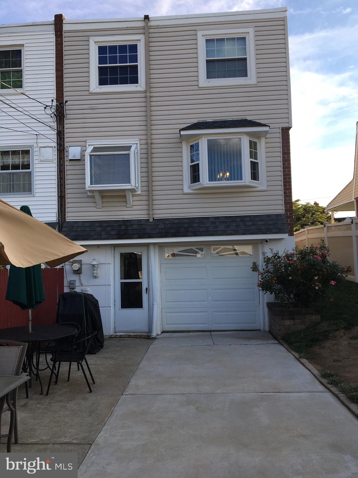 3405 Holyoke Road Philadelphia, PA 19114 - Photo 30 of 51 Exterior Rear