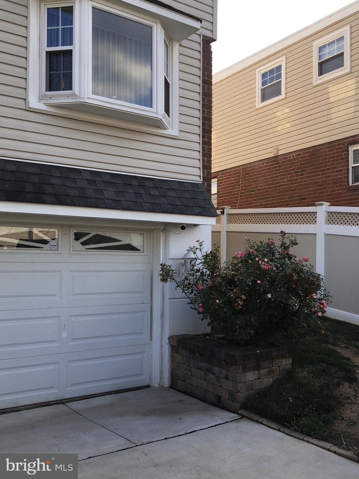 3405 Holyoke Road Philadelphia, PA 19114 - Photo 35 of 51 Exterior Rear