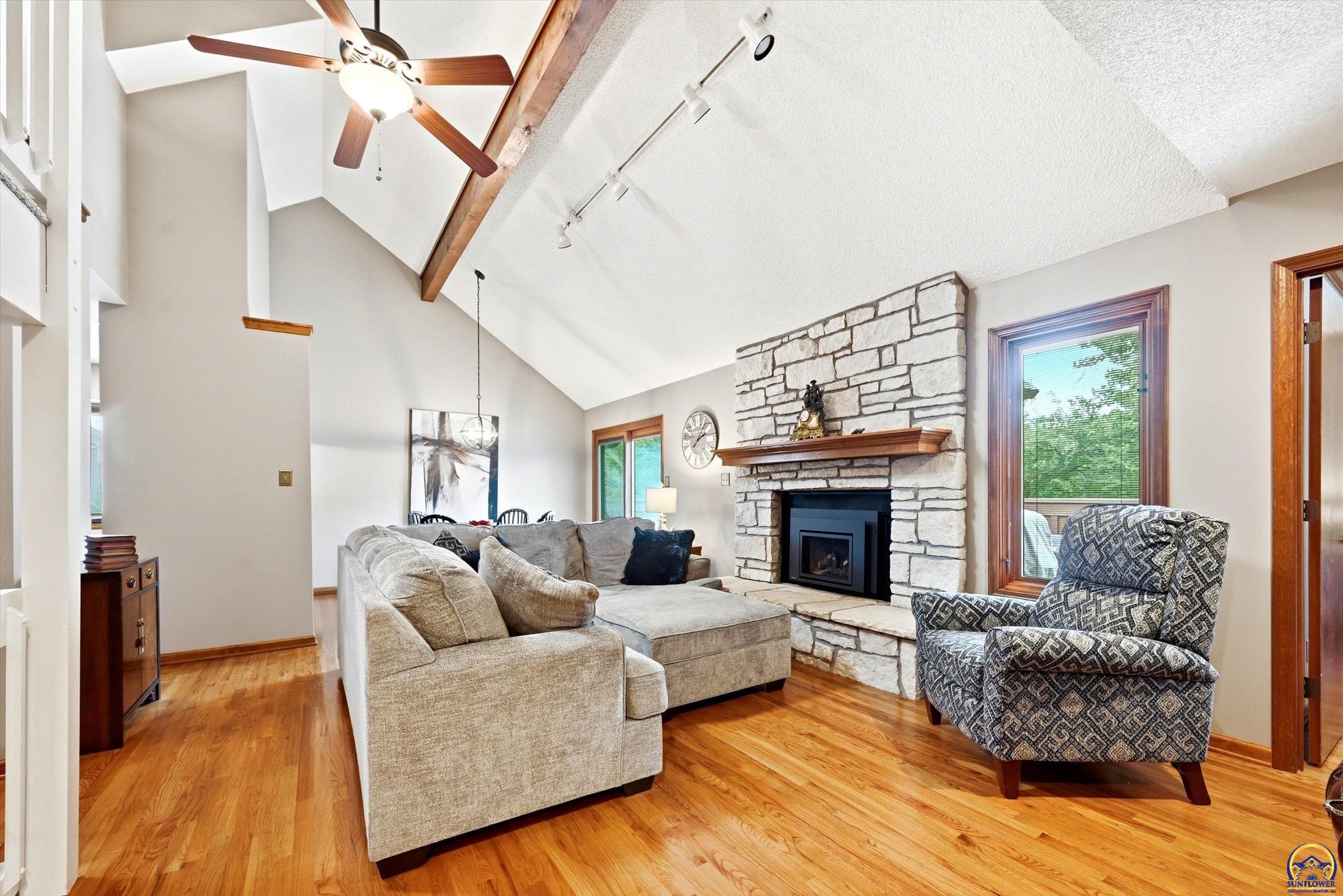 5641 Southwest Hawick Lane Topeka, KS 66614 - Photo 10 of 39
