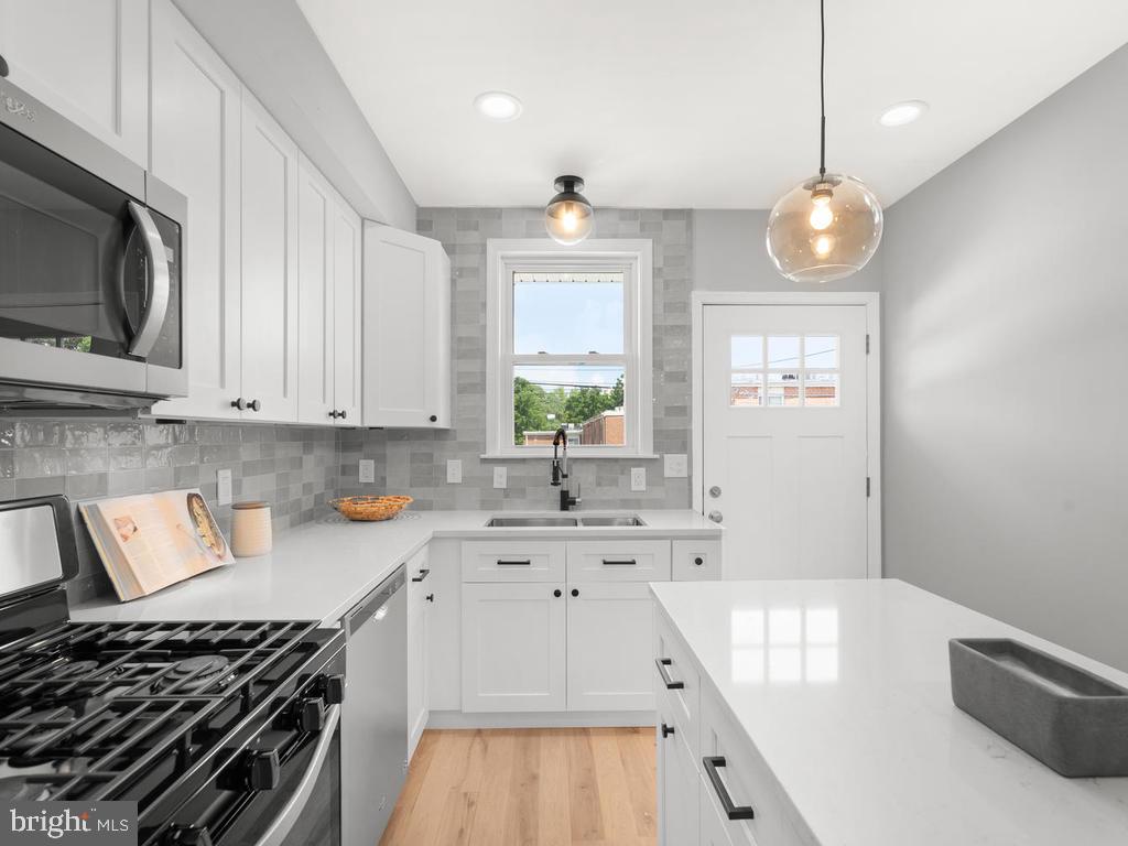 3517 Keswick Road Baltimore, MD 21211 - Photo 4 of 36 Gallery Image 4
