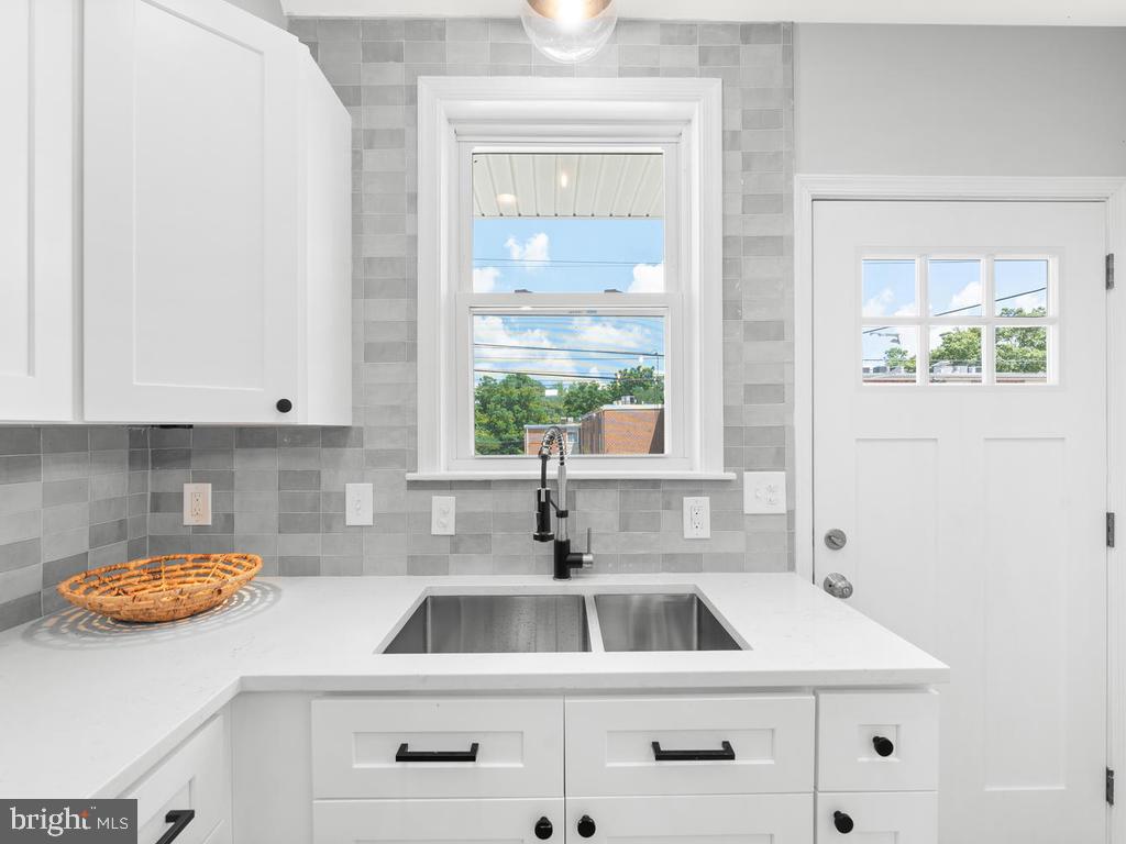 3517 Keswick Road Baltimore, MD 21211 - Photo 5 of 36 Gallery Image 5
