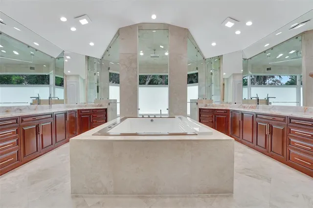 $6,999,900 | 3440 Stallion Lane, Weston, FL 33331