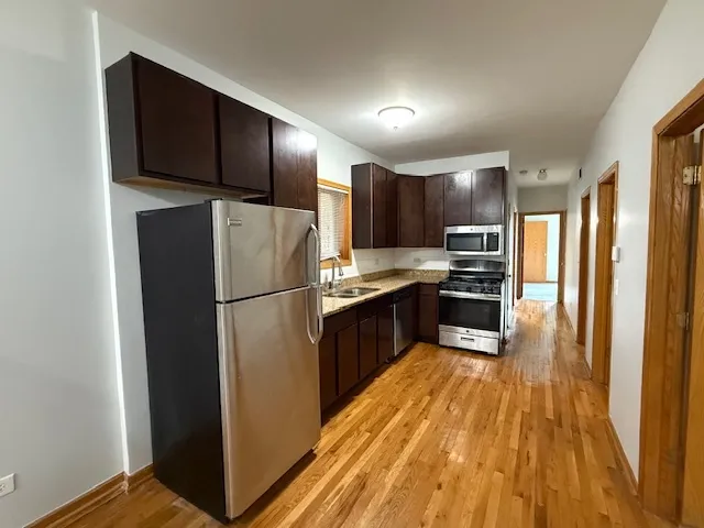 $2,400 | 1340 North Campbell Avenue, Unit 2, Chicago, IL 60622