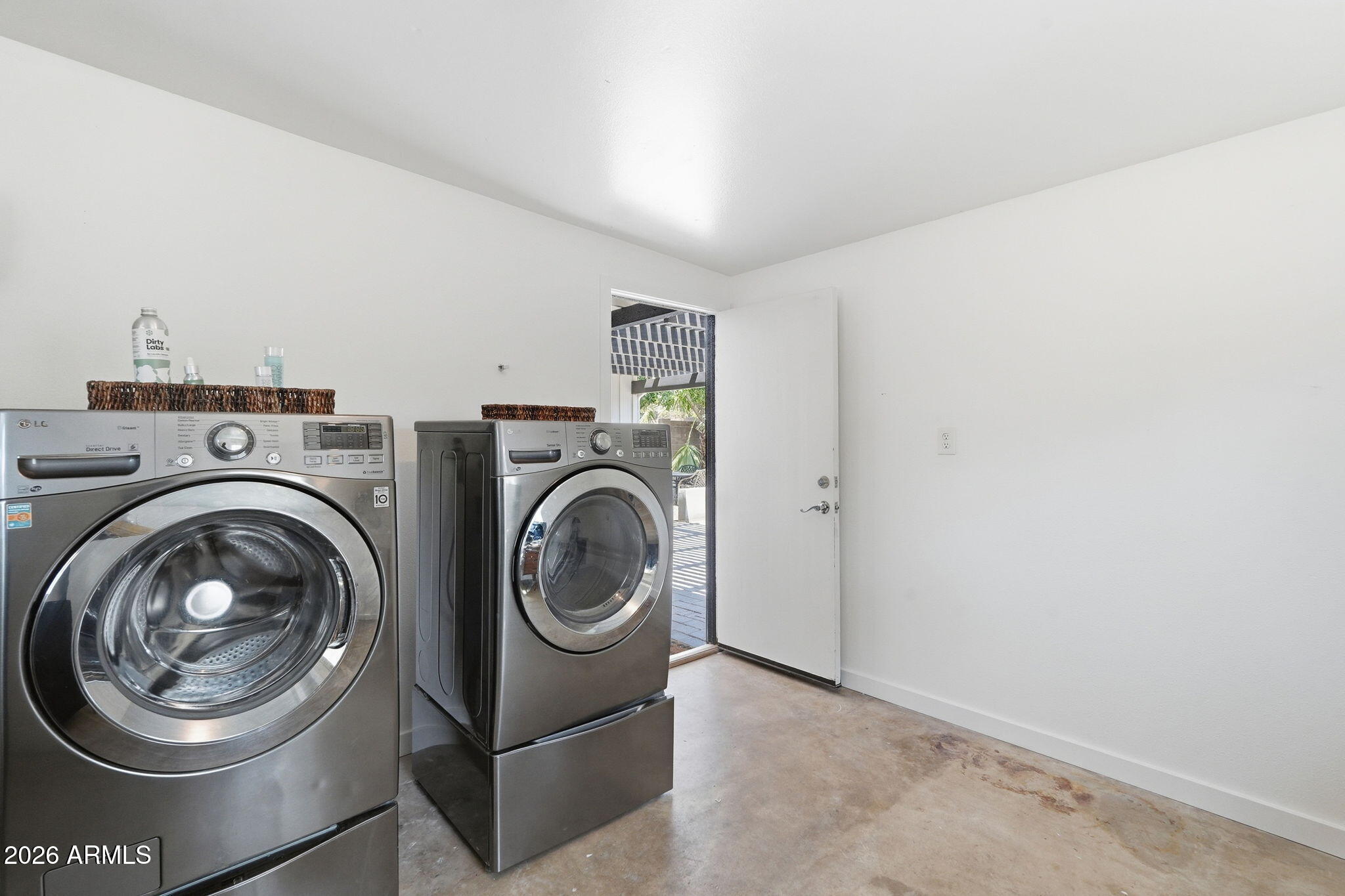 3027 North 27th Street Phoenix, AZ 85016 - Photo 21 of 27 Laundry Room