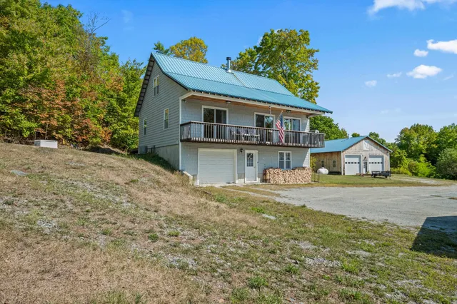 $850,000 | 67 Mt Gardner Road, Bath, NH 03740