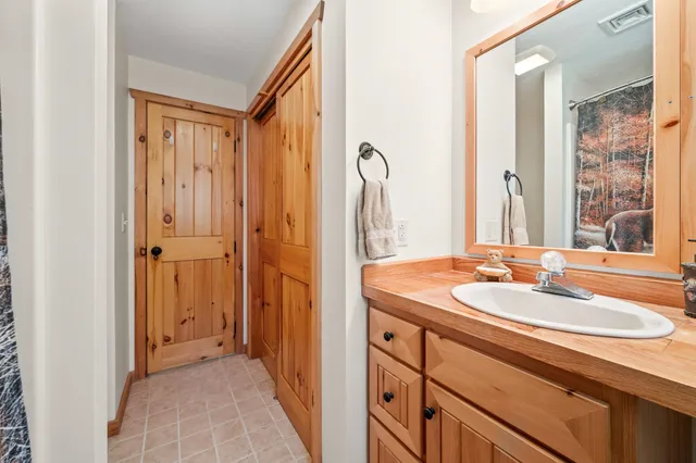 $850,000 | 67 Mt Gardner Road, Bath, NH 03740