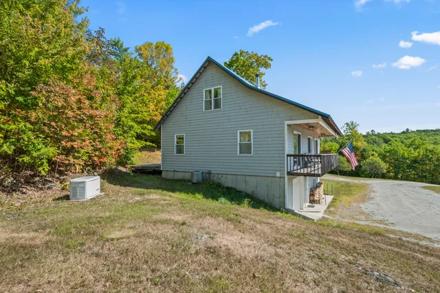 $850,000 | 67 Mt Gardner Road, Bath, NH 03740