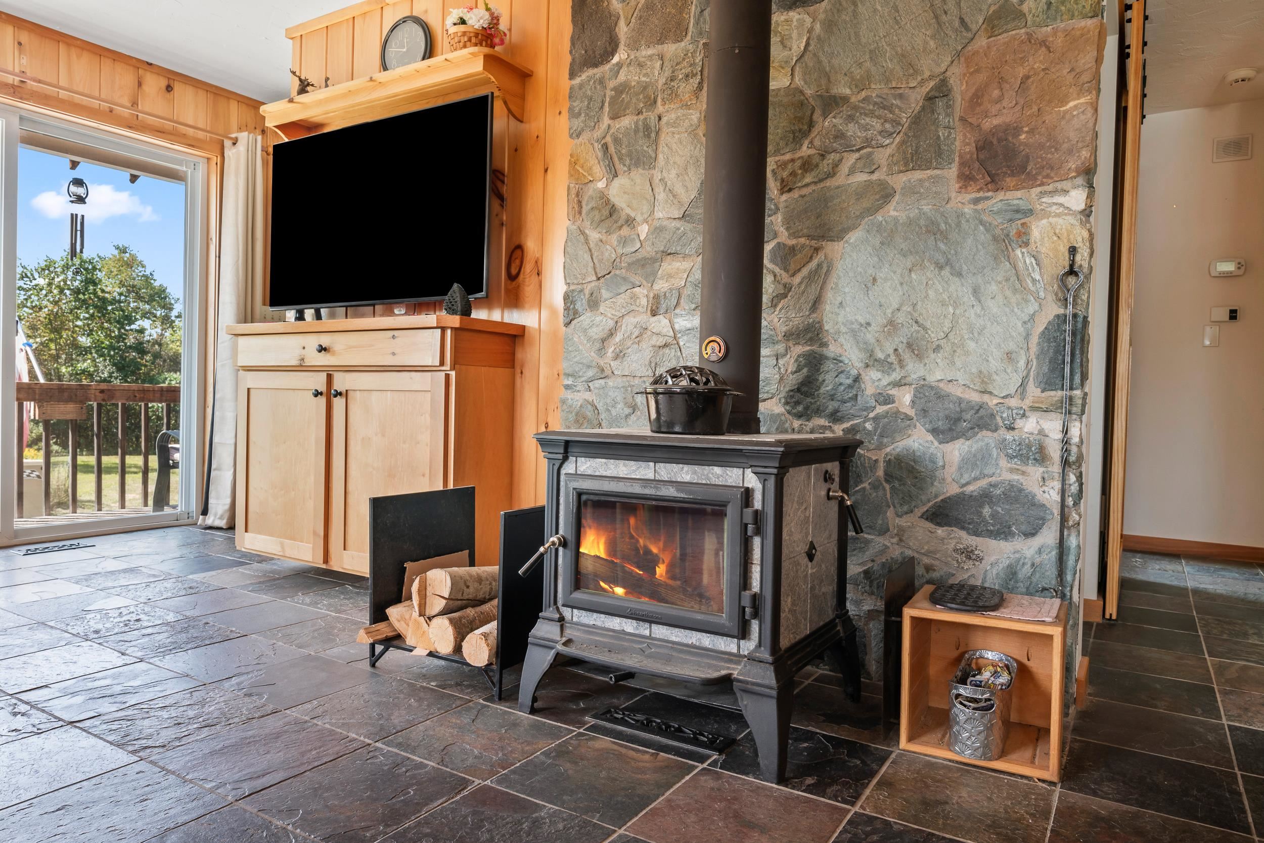 67 Mt Gardner Road Bath, NH 03740 - Photo 10 of 44