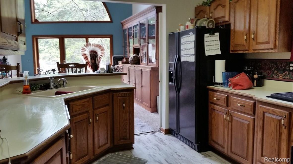 3321 Hodges Road Dryden, MI 48428 - Photo 11 of 38 13-kitchen.jpg