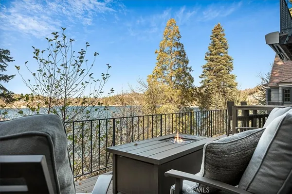 $2,698,000 | 28906 Palisades Drive, Lake Arrowhead, CA 92352
