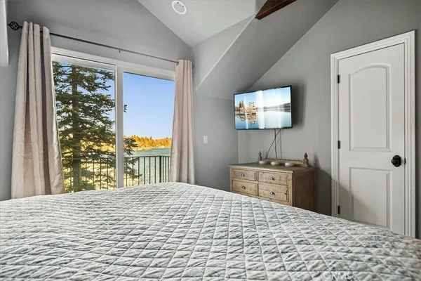 $2,698,000 | 28906 Palisades Drive, Lake Arrowhead, CA 92352