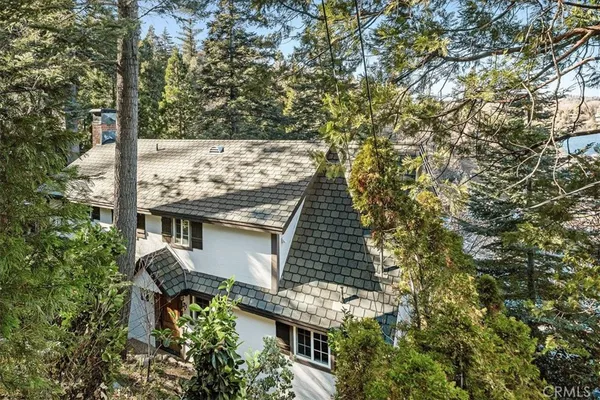 $2,698,000 | 28906 Palisades Drive, Lake Arrowhead, CA 92352