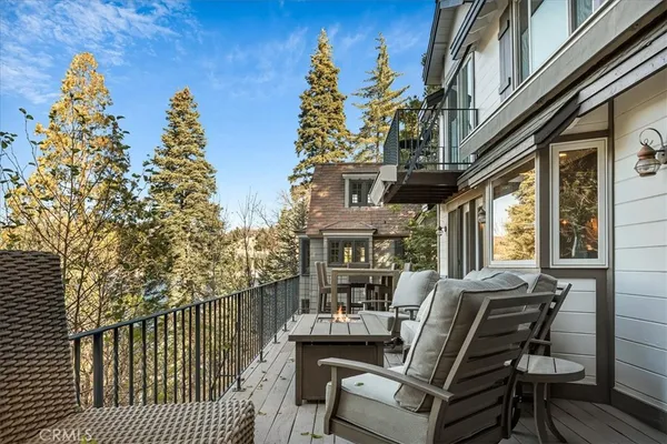 $2,698,000 | 28906 Palisades Drive, Lake Arrowhead, CA 92352