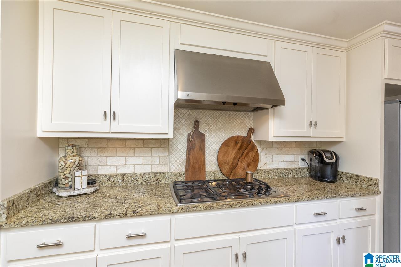 2004 Southwood Road Vestavia Hills, AL 35216 - Photo 8 of 24
