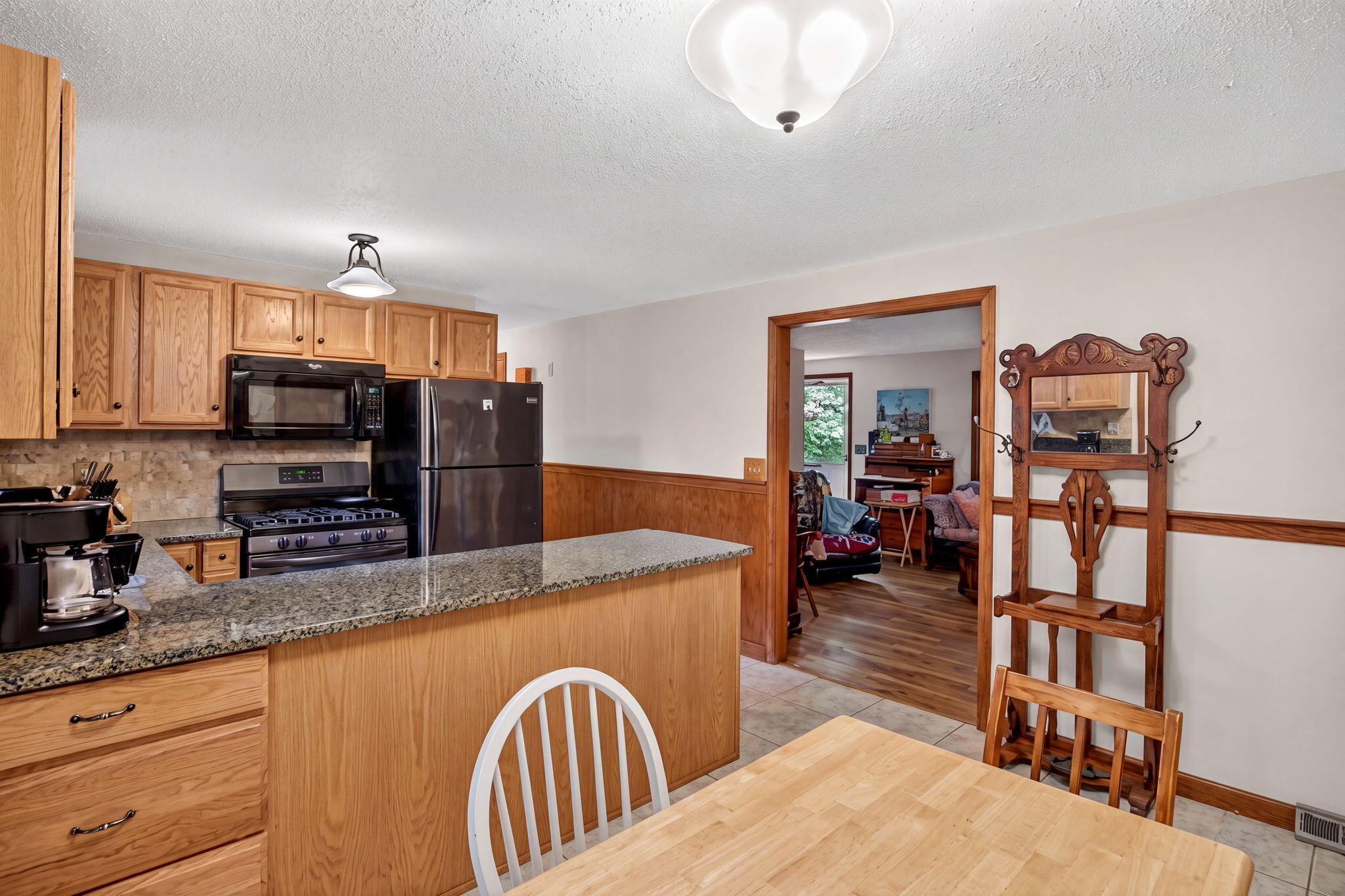 65 Richardson Road Centerville, MA 02632 - Photo 9 of 34 22-8P0A4782