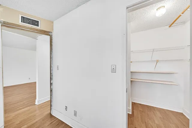 $175,000 | 8980 South Hollybrook Boulevard, Unit 204, Pembroke Pines, FL 33025