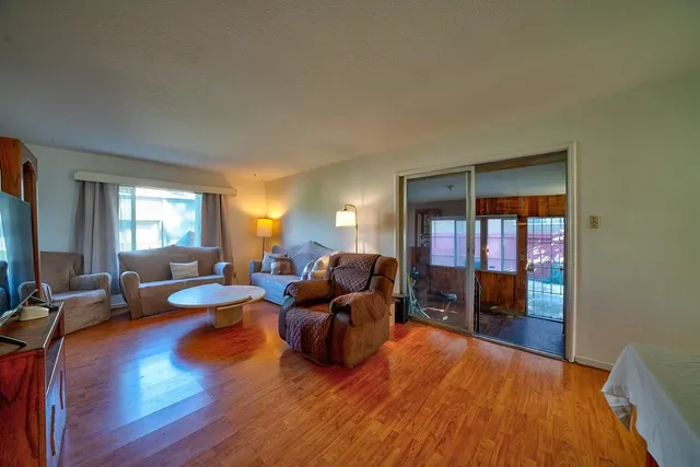 $840,000 | 1316-1318 135th Avenue, San Leandro, CA 94578