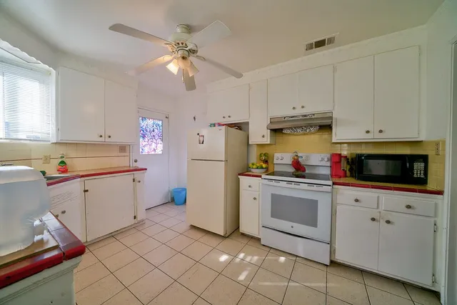 $840,000 | 1316-1318 135th Avenue, San Leandro, CA 94578