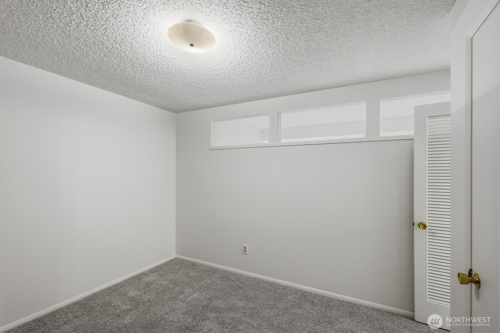 335 Heather Road, Unit 202 Everett, WA 98203 - Photo 19 of 31